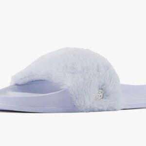 New Balance size 9 Blue plush furry Sandals